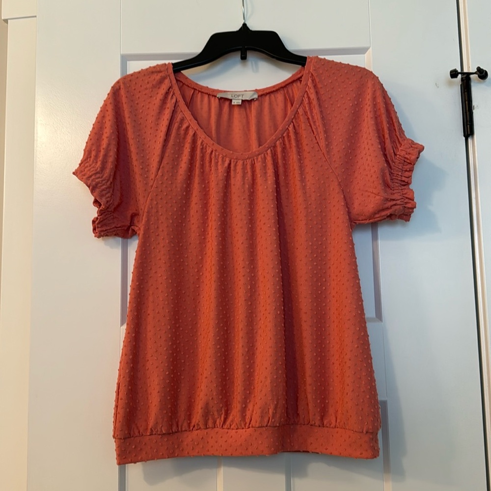 Loft XS Coral/orange Top